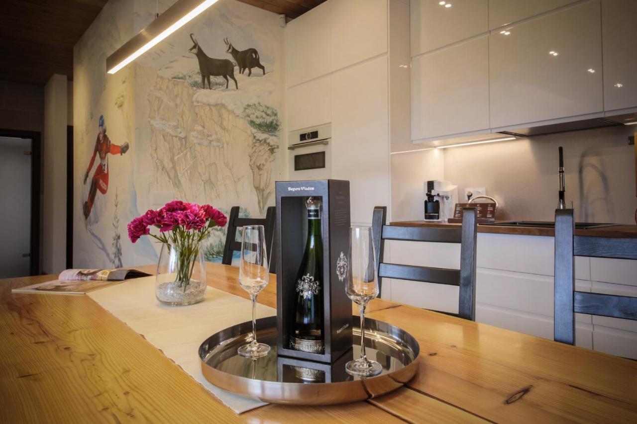 Luxury Chalet Wioska Jagny ポロニン エクステリア 写真